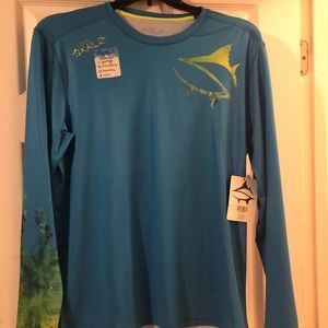 Mens, Medium, Reel Legends Fishing Shirt. New!